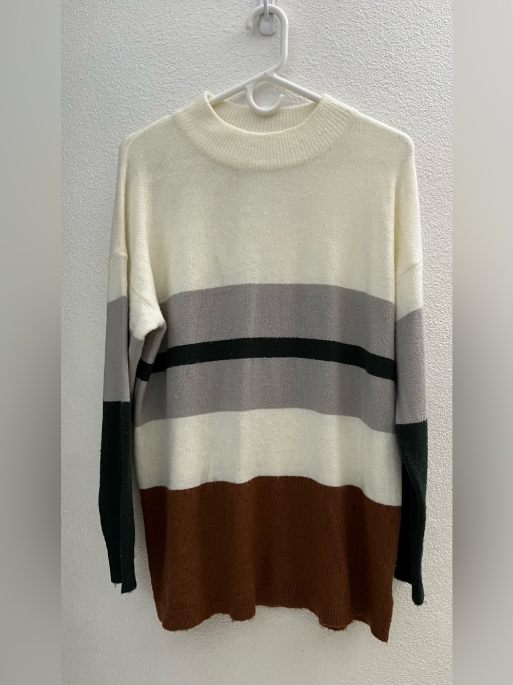 Urban Outfitters Turtleneck Colorblock Sweater in Ivory, Gray, Black & Brown